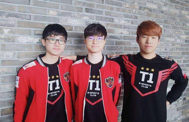 更是促使他 更是促使他